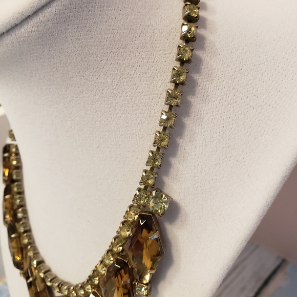 Vintage Rhinestone Necklace - Picture 2 of 7